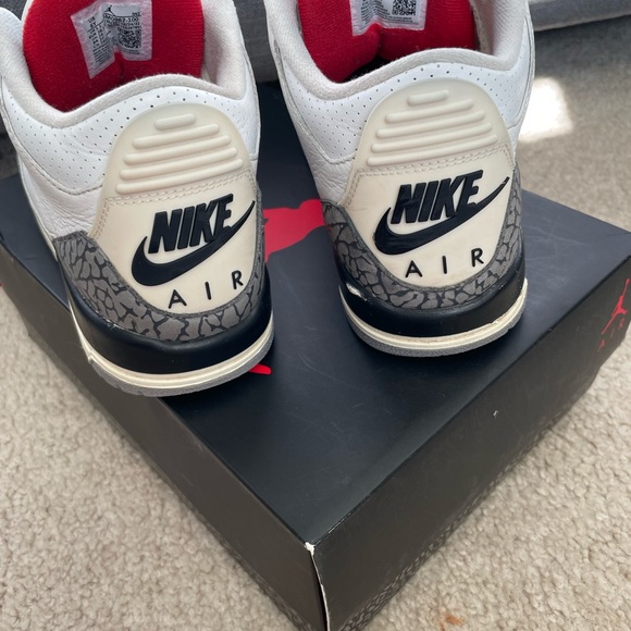 Jordan retro 3 reimagined size 6y (grade school) - Picture 7 of 7